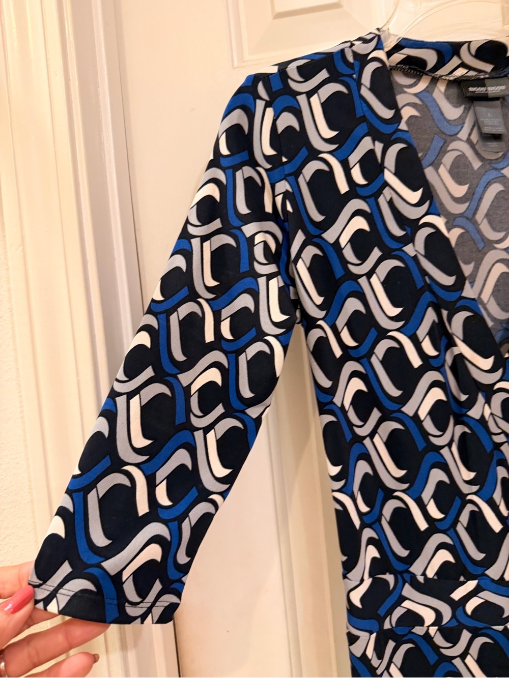 Bisou Bisou Knit Wrap Dress, Black Blue White, Long Sleeve, Tie at Waist, Sz 4 - Picture 7 of 16